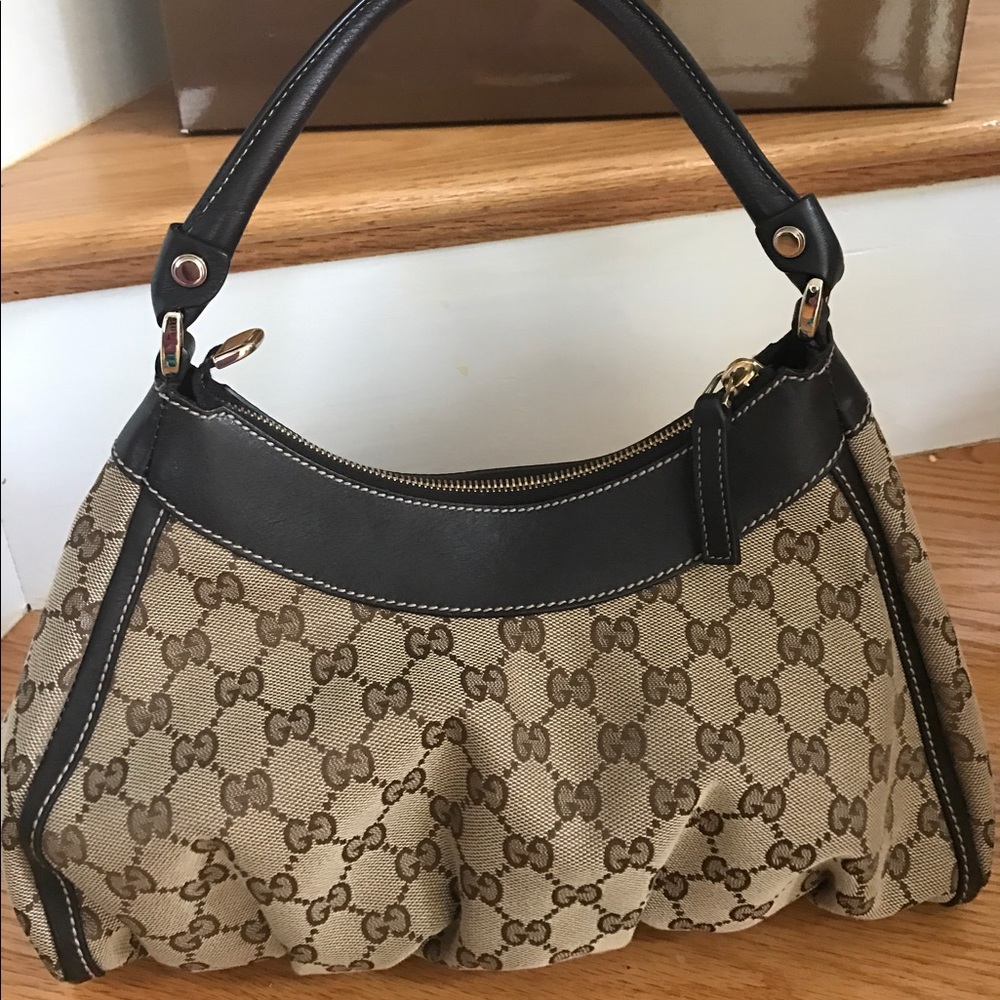 Authentic Gucci Tote - Picture 2 of 8